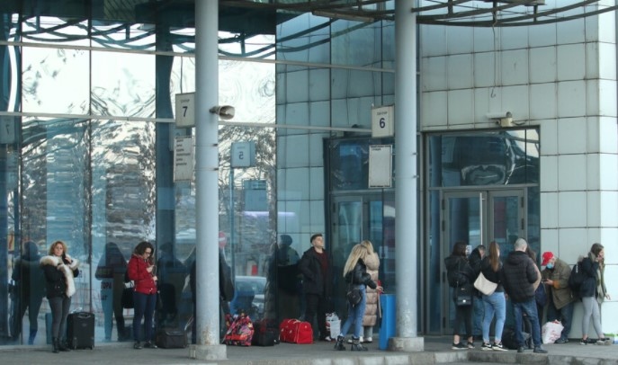 Специализирана полицейска акция се провежда на Централната автогара в София